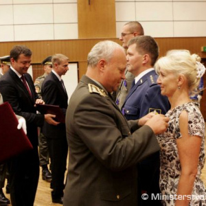 Oslavy 65. výročia SNP a Dňa ústavy SR na ministerstve obrany