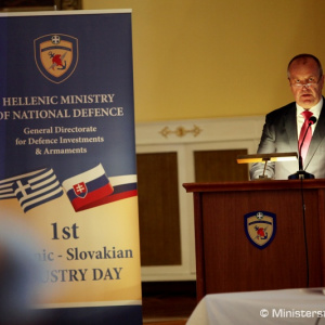 Minister Gajdoš rokoval s gréckym ministrom Kammenosom, otvoril aj Priemyselný deň za účasti výrobcov slovenského obranného priemyslu