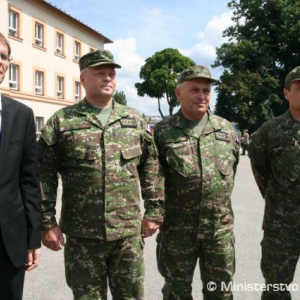 Odovzdanie velenia Síl výcviku a podpory v Trenčíne