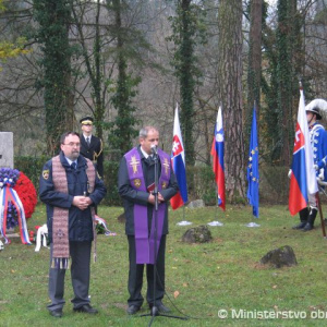 Ministri Galko a Lipšic odhalili v Slovinsku pamätník na pamiatku našich vojakov