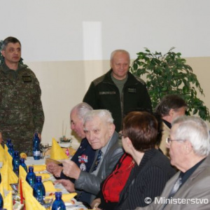 Náčelník generálneho štábu sa stretol s mimovládnymi organizáciami
