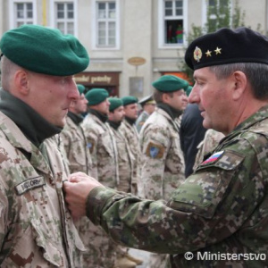 Príslušníci ozbrojených síl SR zo štyroch misií si prevzali medaily