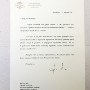 Gratulačný list ministra obrany SR Martina Glváča adresovaný Michalovi Martikánovi