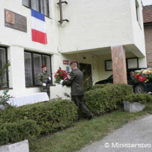 Minister obrany na Memoriáli Louisa Crosa