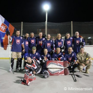 Afganský zápisník - časť 5. - Vojaci v Kandaháre zachránili česť slovenského hokeja