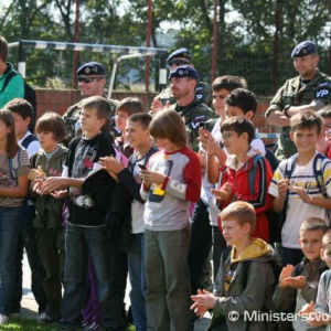Policajti u Slovákov v Josipovaci