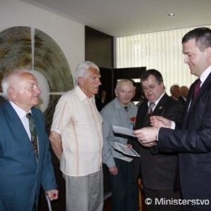 Minister obrany SR ocenil odbojárov z Považskobystrického regiónu
